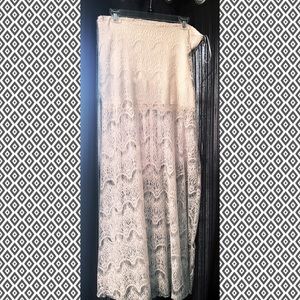 AM/PM long lace skirt size L
